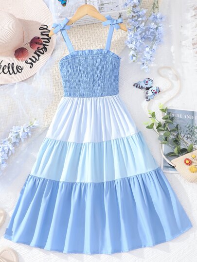 SHEIN Kids SUNSHNE Vestido Cami Com Babados Na Bainha Dos Ombros Com Blocos De Cor E Laço Para Crianças Em Idade Intermediária
